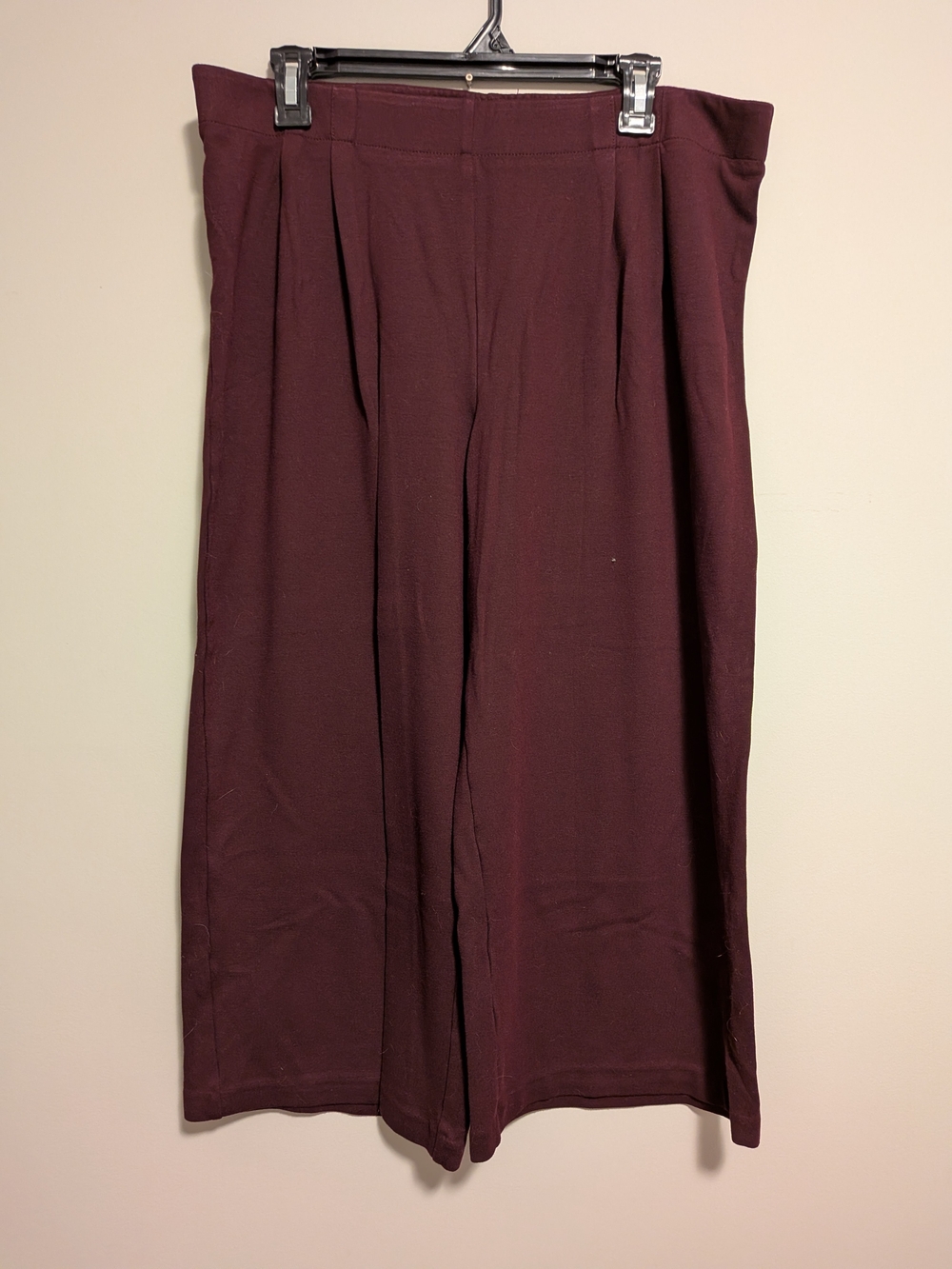 Burgundy Wide Leg Cropped Trousers